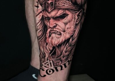 tattoo-viking-bein-tattoo-artist-tintenbunker-tattoo-studio-herz-in-tinte.jpg